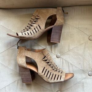 Franco Sarto Women's 9 Janice Brown Suede Block Heel Sandal